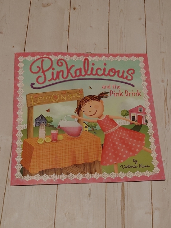Ready to read book Other - Pinkalicious And The Pink Drink Victoria Kann Easy Reader Book Learners